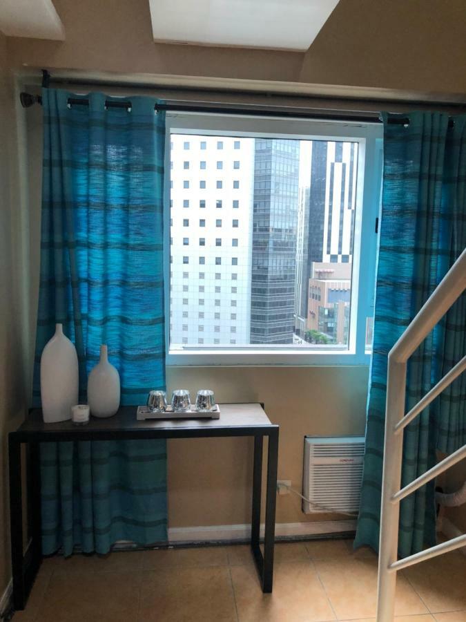 Loft Condo Beside Shangri-La Fort Manila Eksteriør bilde